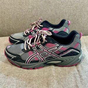 Women’s Asics Gel-Venture 4 Size 10 New in Box